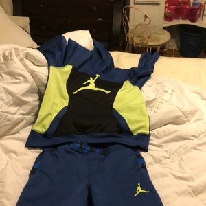 Kids Jordan sweat suit.
